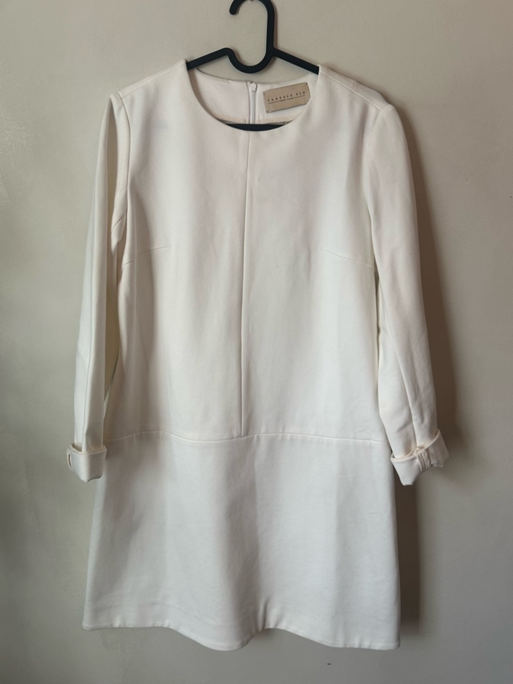 CLASSIC SIX NEW YORK • Women’s Twiggy Shift Dress in Ivory Size 8
